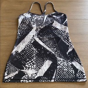 Lululemon Black and White Y Tank